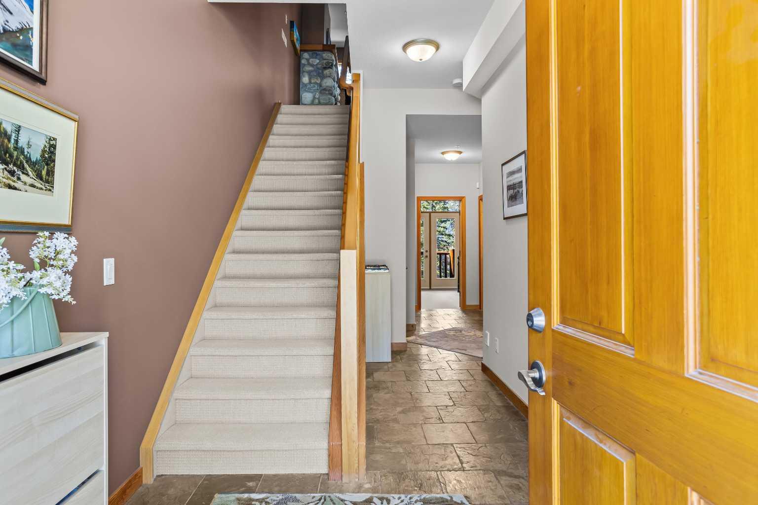 137 Wapiti Close 14