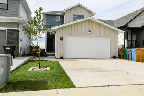 Photo of 182 Caribou Bend N, Lethbridge, AB T1H 7J8 (MLS # A2348862)