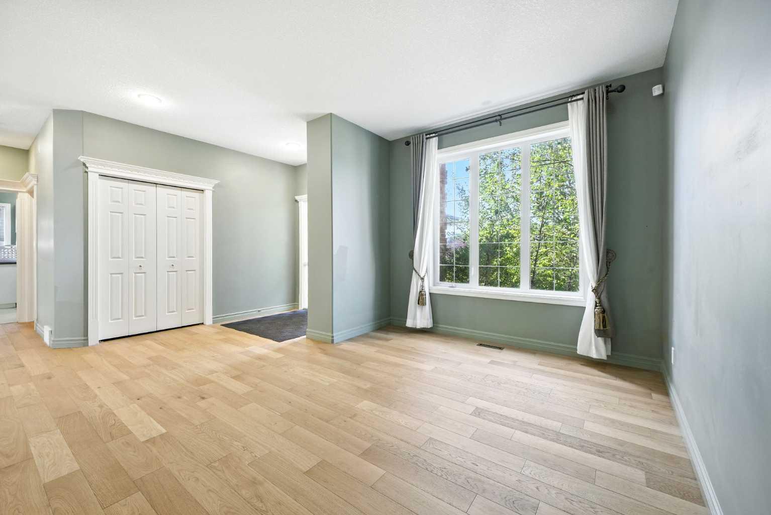 10449 Hamptons Boulevard NW