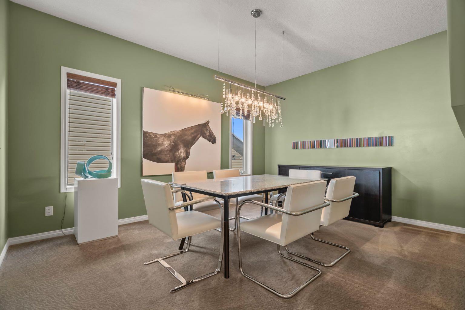 153 Crestridge Way SW