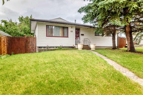 Photo of 60 Hogarth Crescent SW, Calgary, AB T2V 3A7 (MLS # A2342986)