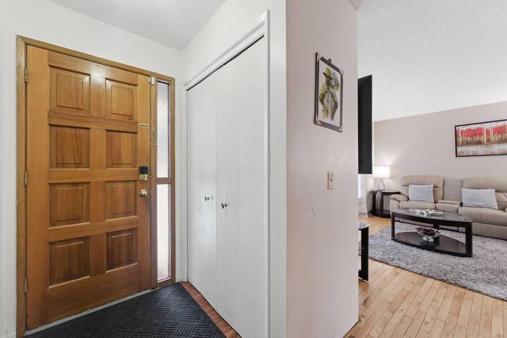 Photo of 1447 Berkley Drive NW, Calgary, AB T3K 1T6 (MLS # A2278837)