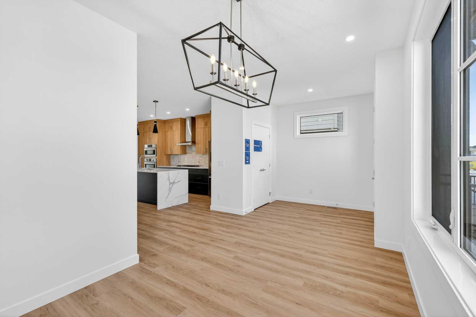 1105 Sailfin Heath