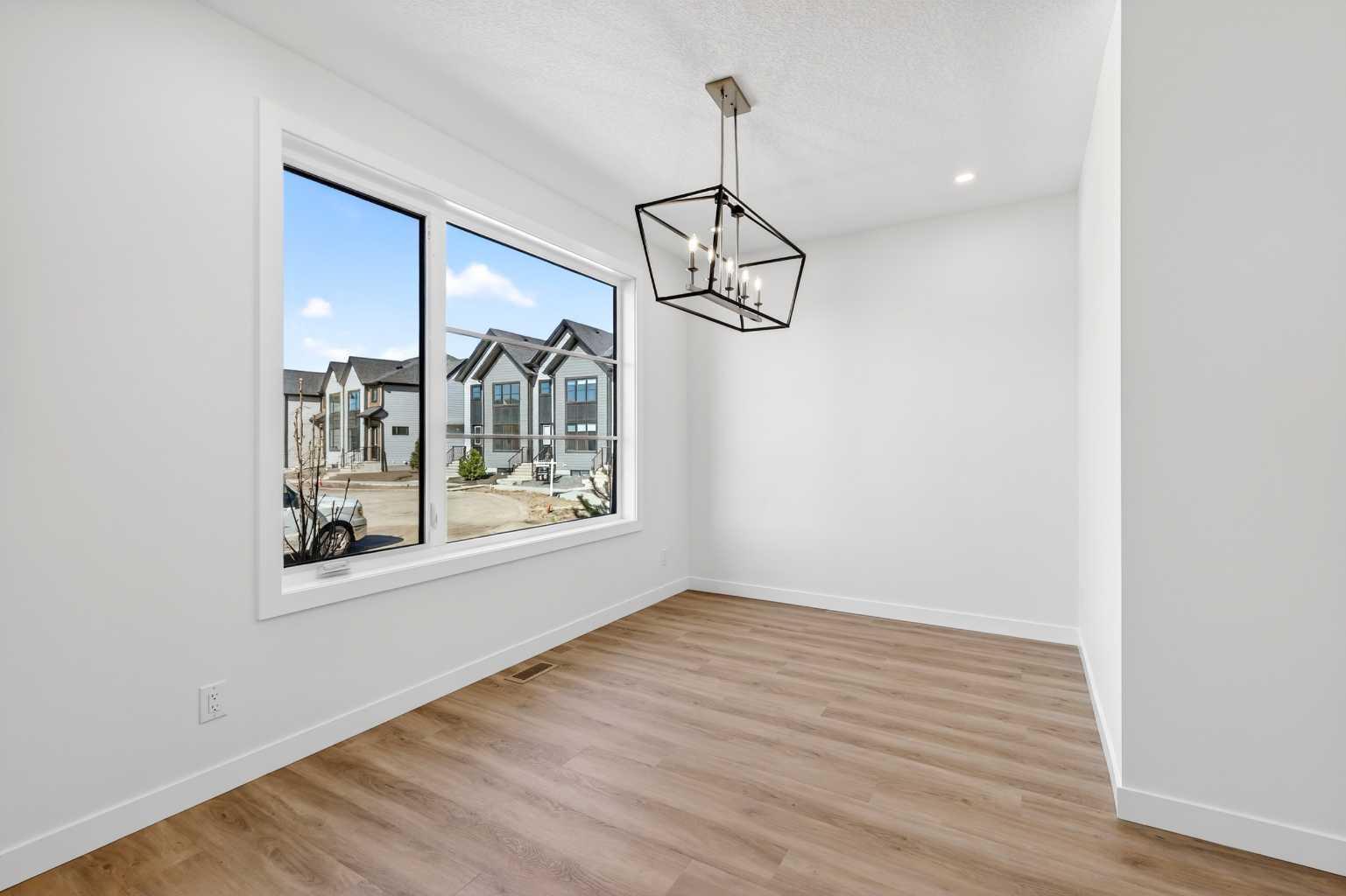 1105 Sailfin Heath