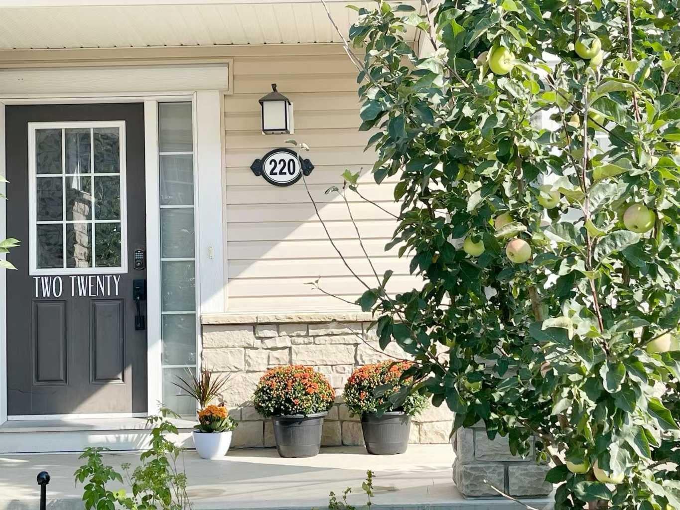 220 windford Crescent