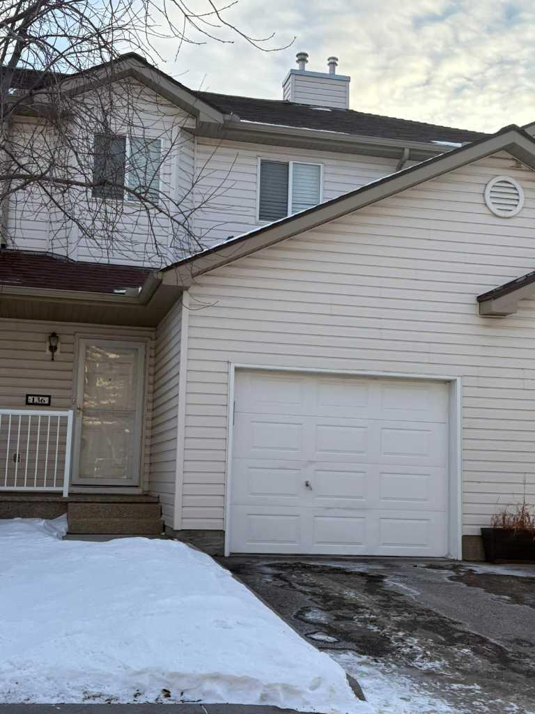 136 Douglas Glen Park SE