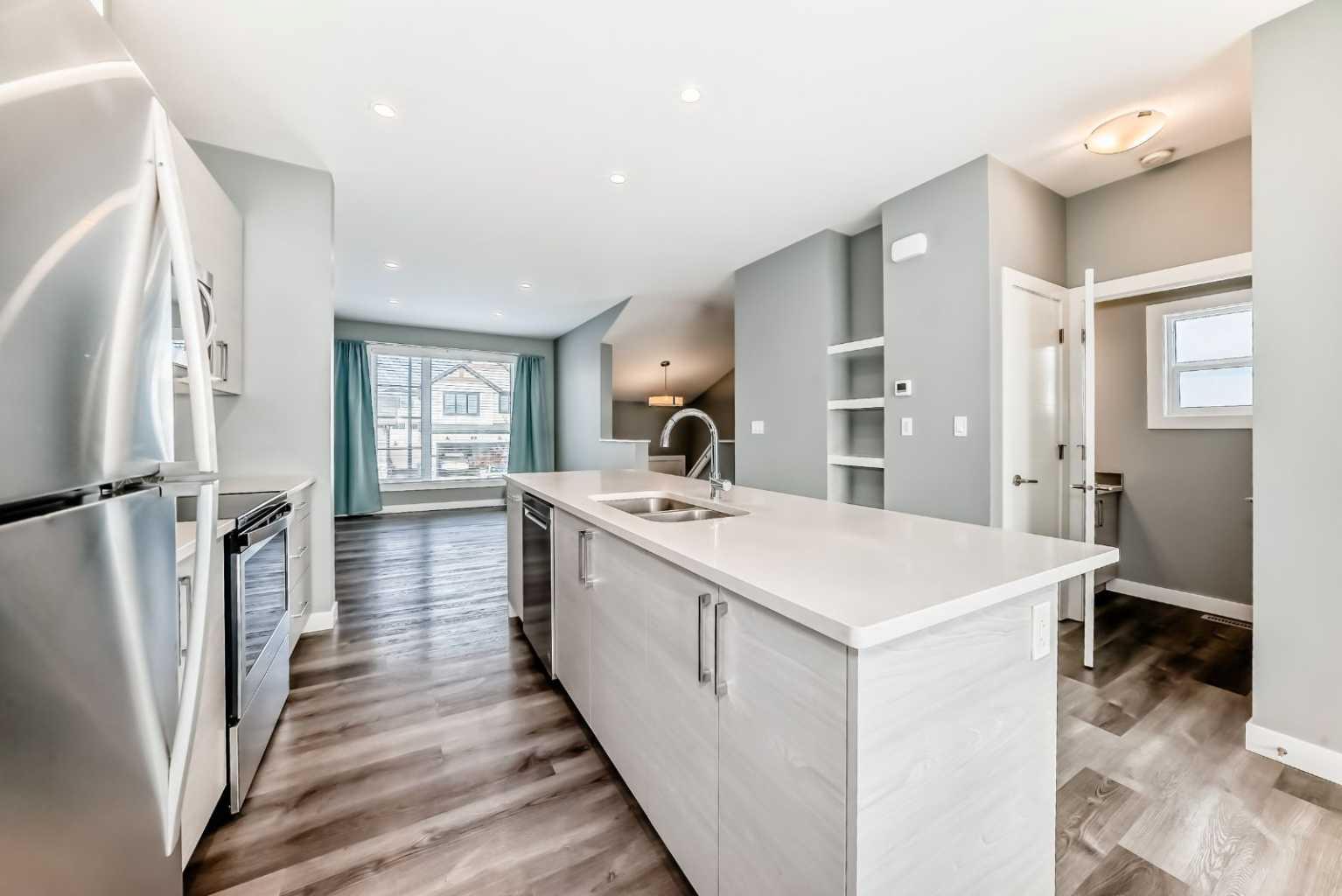 45 Ellington Crescent