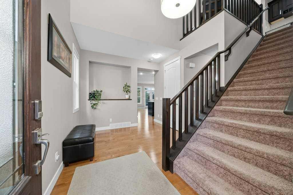 Photo of 106 Cranarch Landing SE, Calgary, AB T3M 0Z7 (MLS # A2338946)
