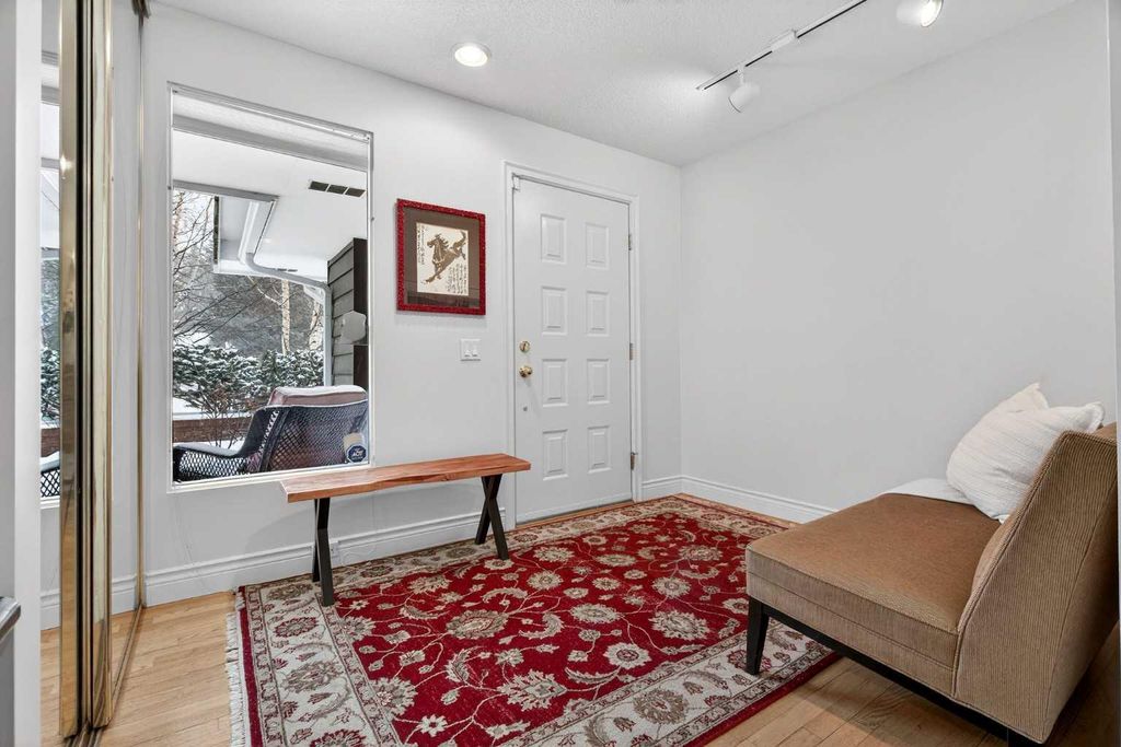 Photo of 6913 Leaside Drive SW, Calgary, AB T3E 6H6 (MLS # A2286625)