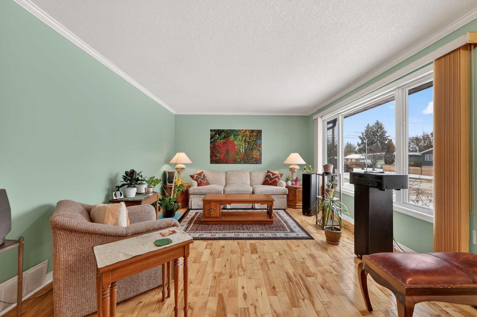 8527 Bowglen Road NW