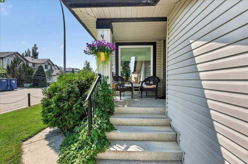 Photo of 23 Cranfield Crescent SE, Calgary, AB T3M 1A6 (MLS # A2332192)