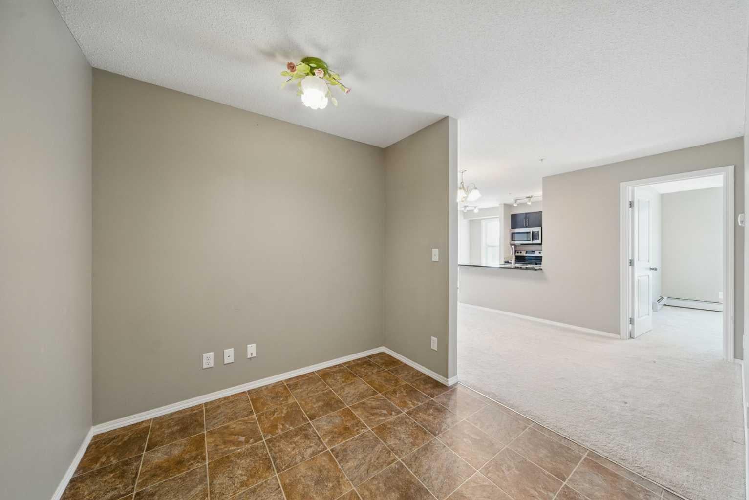 81 LEGACY Boulevard SE 1240