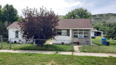 Photo of 261 1 Avenue, Drumheller, AB T0J 1B0 (MLS # A2316224)