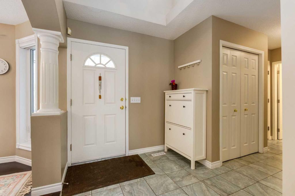 Photo of 331 Sierra Madre Court SW, Calgary, AB T3H 3G7 (MLS # A2299948)