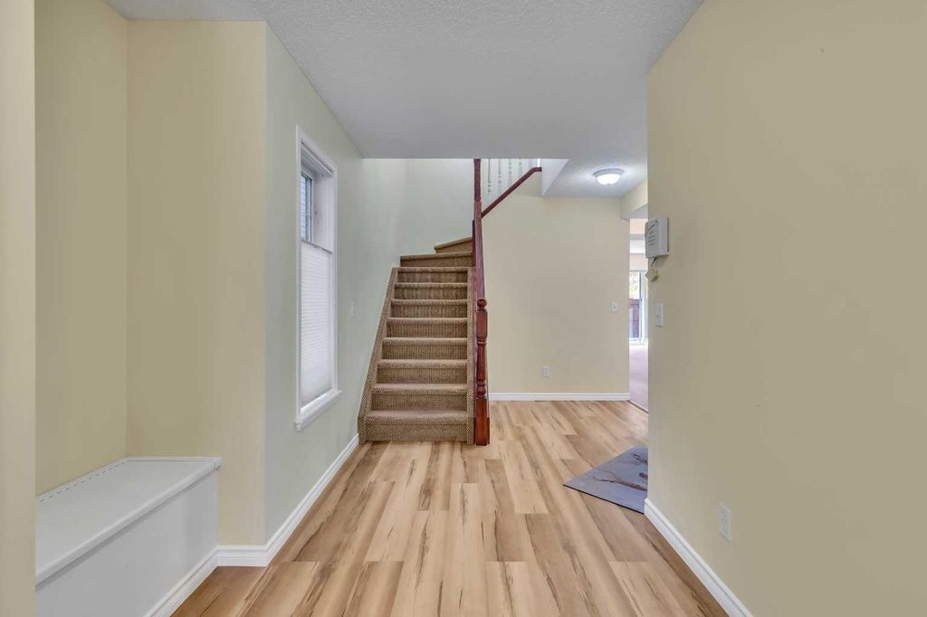 Photo of 140 Valley Ridge Heights NW, Calgary, AB T3B 5T3 (MLS # A2312681)