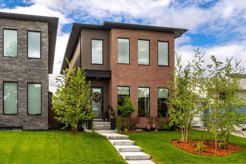 Photo of 3515 7 Avenue SW, Calgary, AB T3C 0C9 (MLS # A2340622)