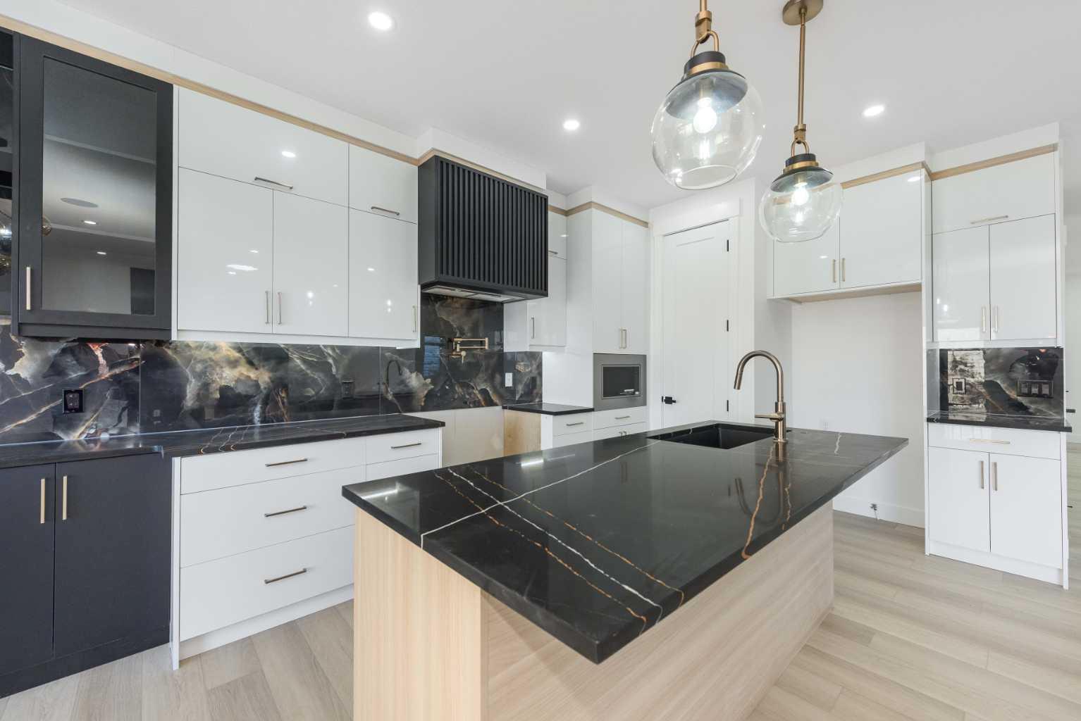 43 Saddlecrest Link NE