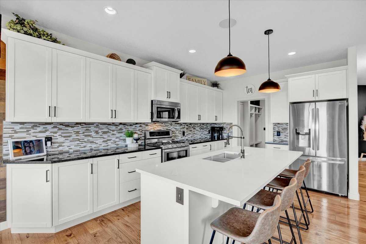 142 Fireside Bend