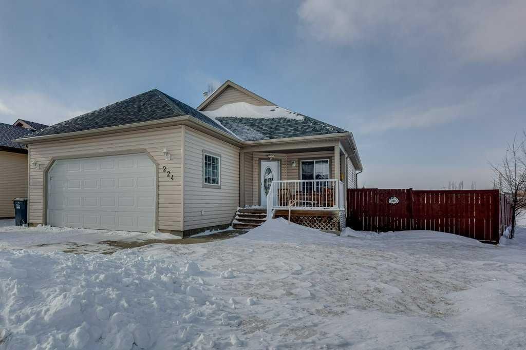 Photo of 224 Iverson Close, Red Deer, AB T4R 3M7 (MLS # A2287047)