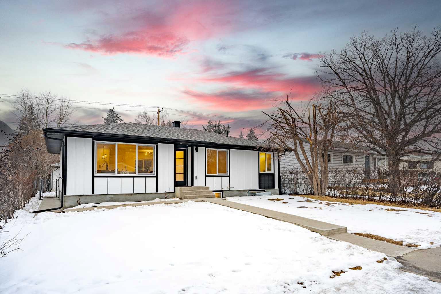 451 Arlington Drive SE