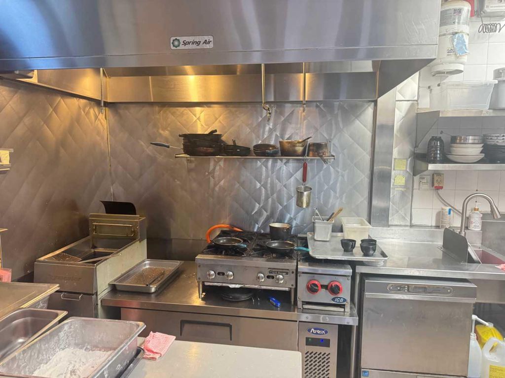 Photo of 1111 6 Avenue SW #106, Calgary, AB T2P 5M5 (MLS # A2283096)