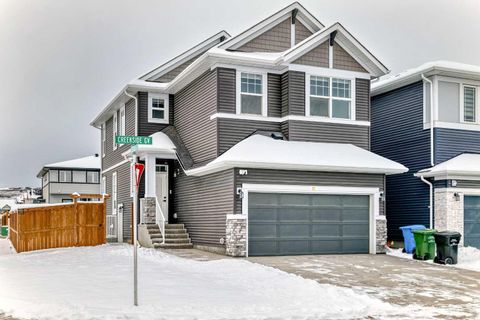 31 Creekside Grove SW Calgary AB T2X 4A8