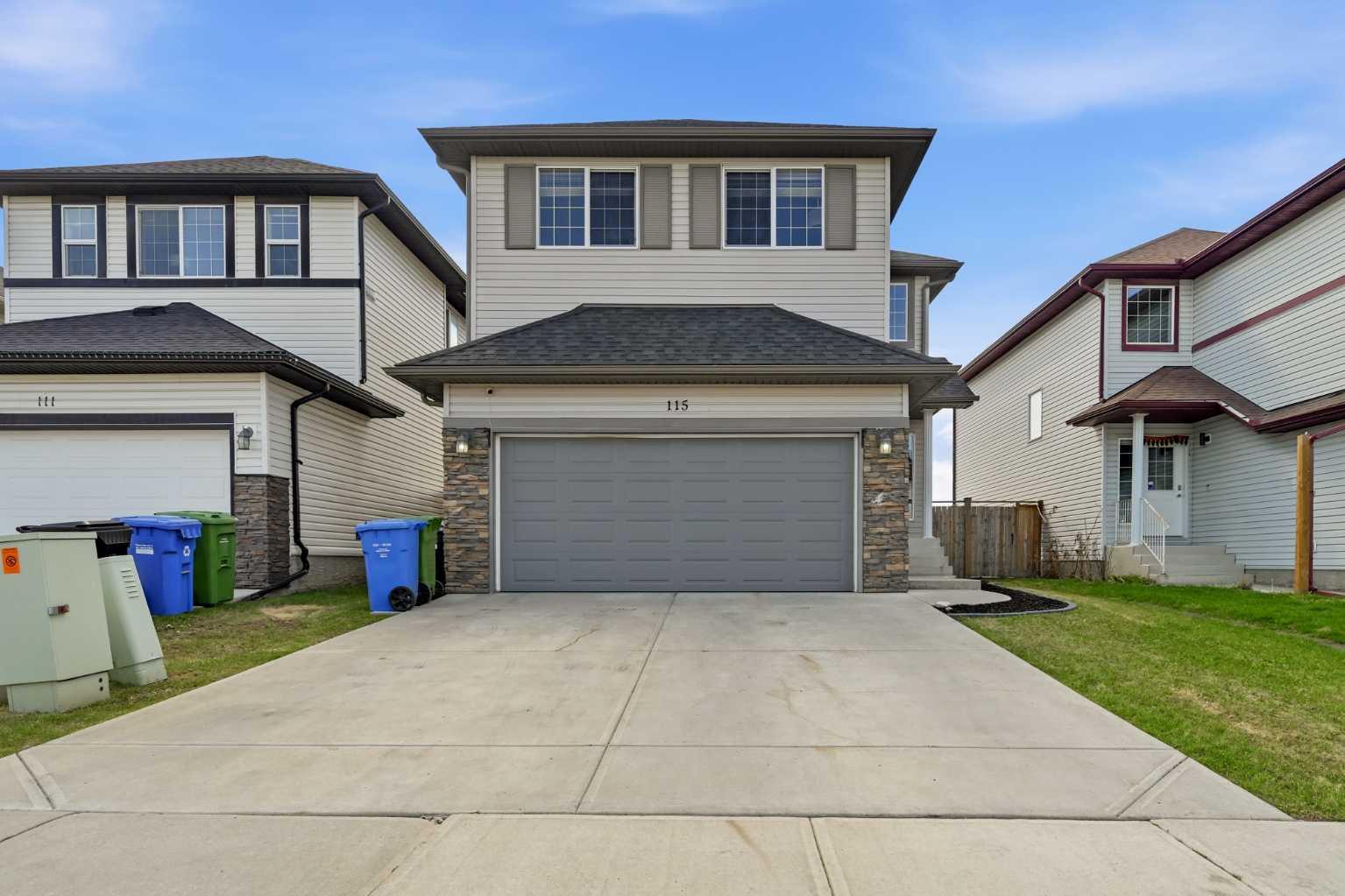 115 Everwoods Park SW