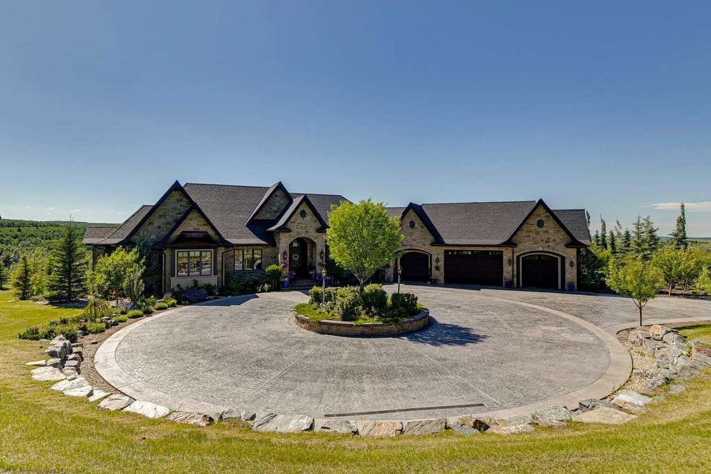 Photo of 39 Red Willow Crescent W, Rural Foothills County, AB T1S 3J7 (MLS # A2327362)