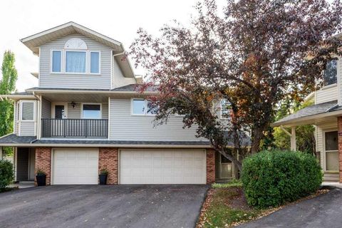 17 Millrise Lane SW Calgary AB T2Y 2C3