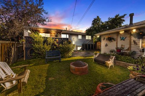 46 Marbrooke Circle NE Calgary AB T2A 2W4