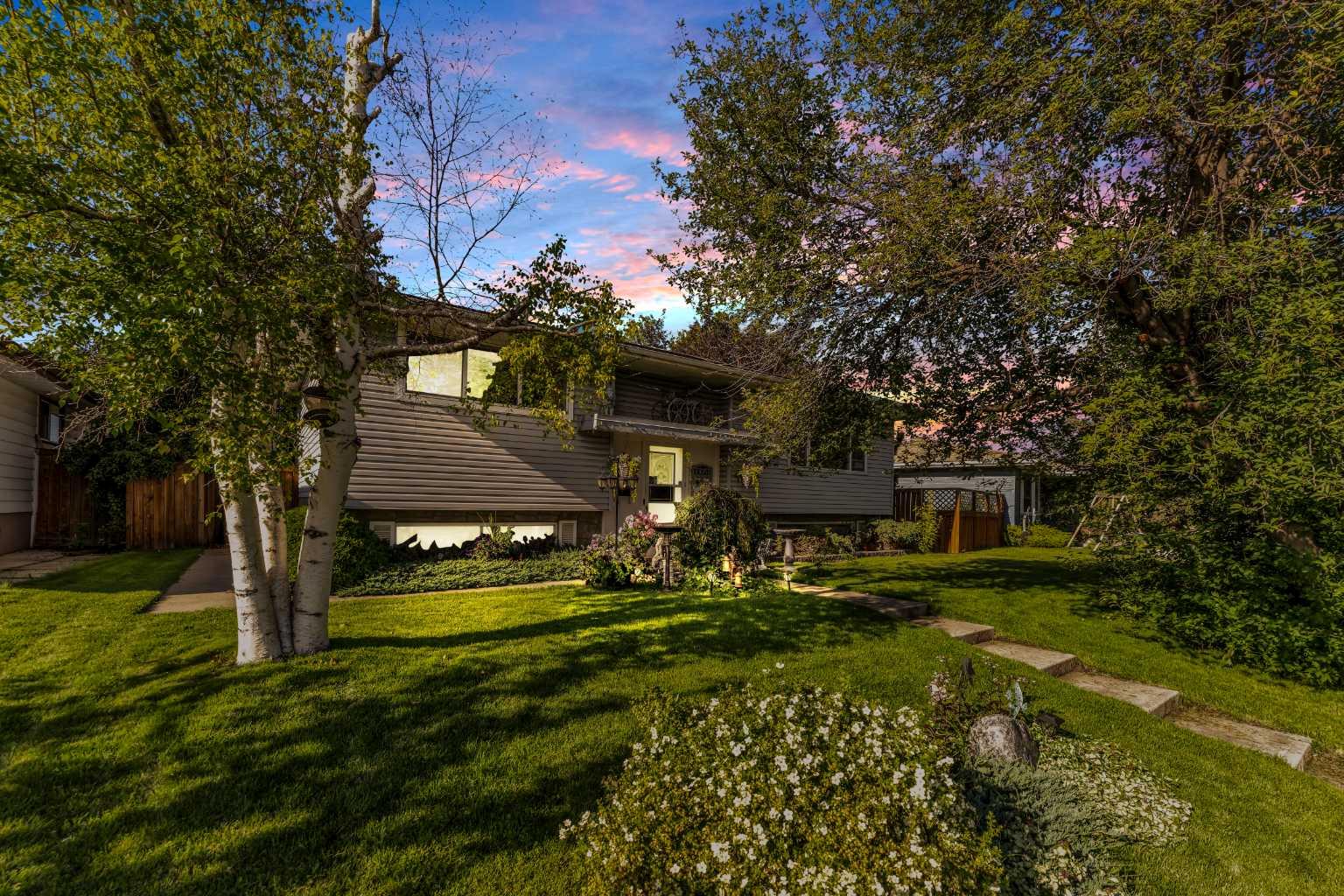 46 Marbrooke Circle NE