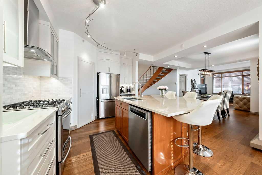 930 Centre Avenue NE 114