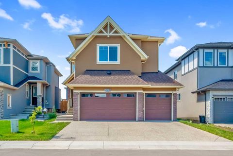 Photo of 198 KINNIBURGH Crescent, Chestermere, AB T1X 1Y2 (MLS # A2239198)