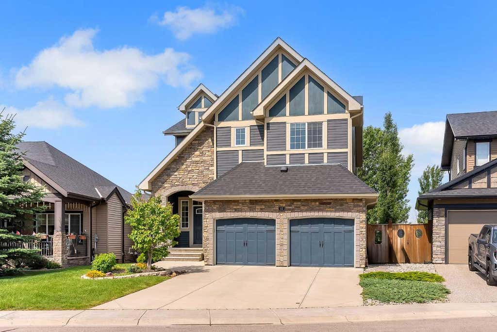 Photo of 83 Ravenscroft Close SE, Airdrie, AB T4A 0M1 (MLS # A2327090)