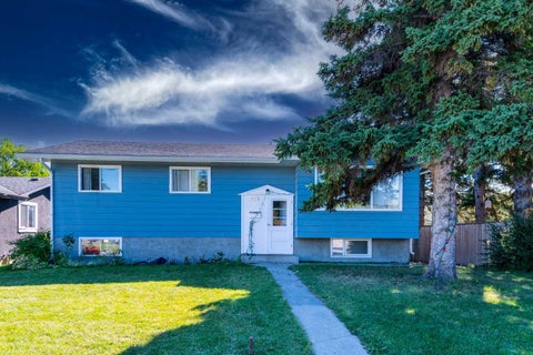 Photo of 823 Sabrina Road SW, Calgary, AB T2W 0P5 (MLS # A2346638)