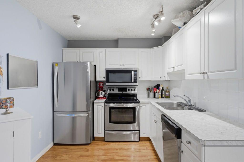 20 Sierra Morena Mews SW 310