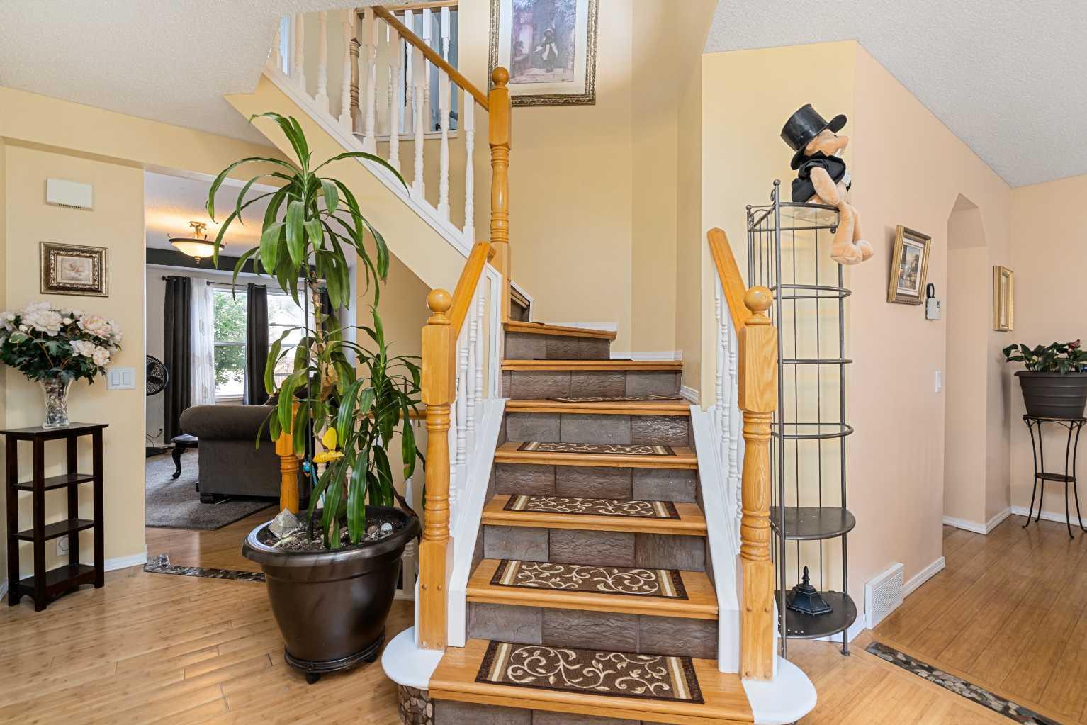 180 Mt Allan Circle SE