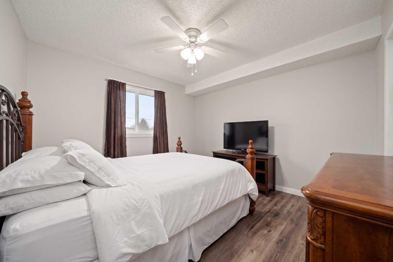 2371 Eversyde Avenue SW 2105