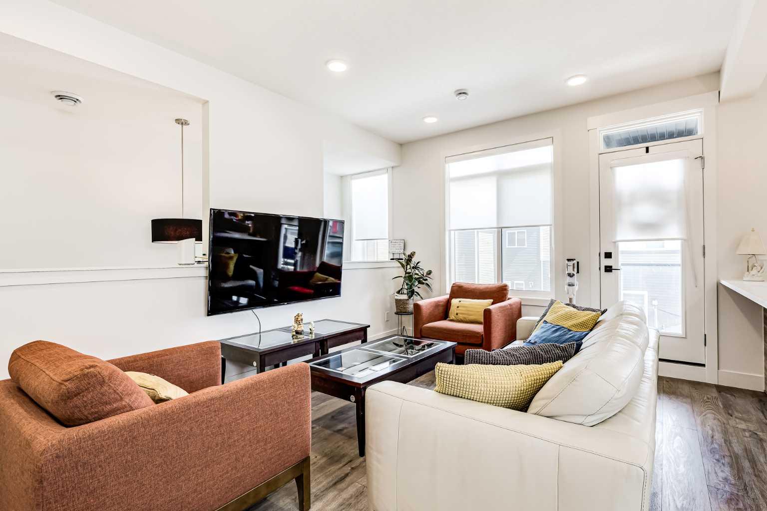10060 46 Street NE 511