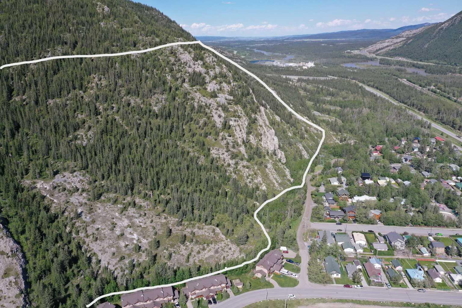 65 Acres Along Windridge Road