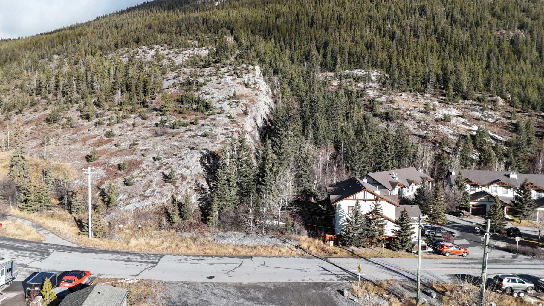 65 Acres Along Windridge Road