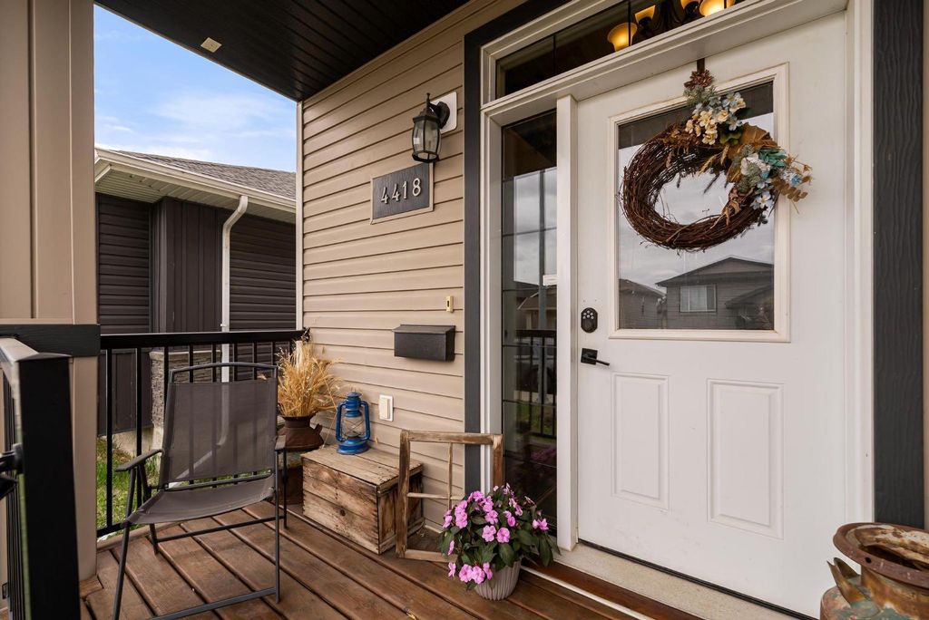 Photo of 4418 75 Street, Camrose, AB T4V 5C9 (MLS # A2311928)