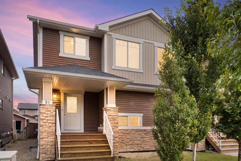 Photo of 16 Fireside Way, Cochrane, AB T4C 0R1 (MLS # A2352876)