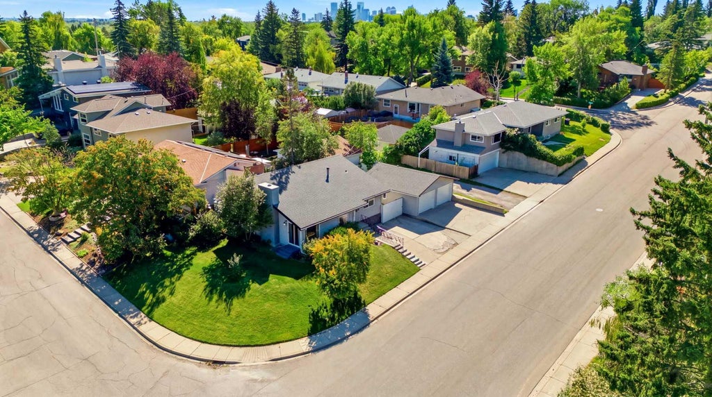 Photo of 2445 Cherokee Drive NW, Calgary, AB T2L 0X6 (MLS # A2351272)