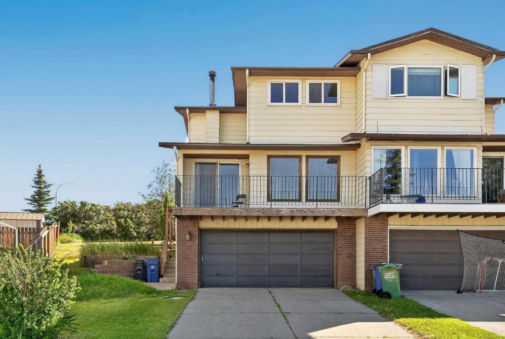 Photo of 26 Glenpatrick Crescent, Cochrane, AB T4C 1G3 (MLS # A2317755)