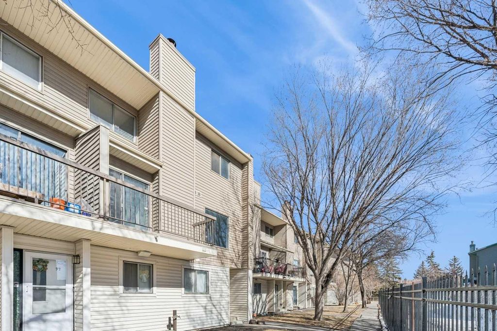 Photo of 2519 38 Street NE #98, Calgary, AB T1Y 4W8 (MLS # A2291142)