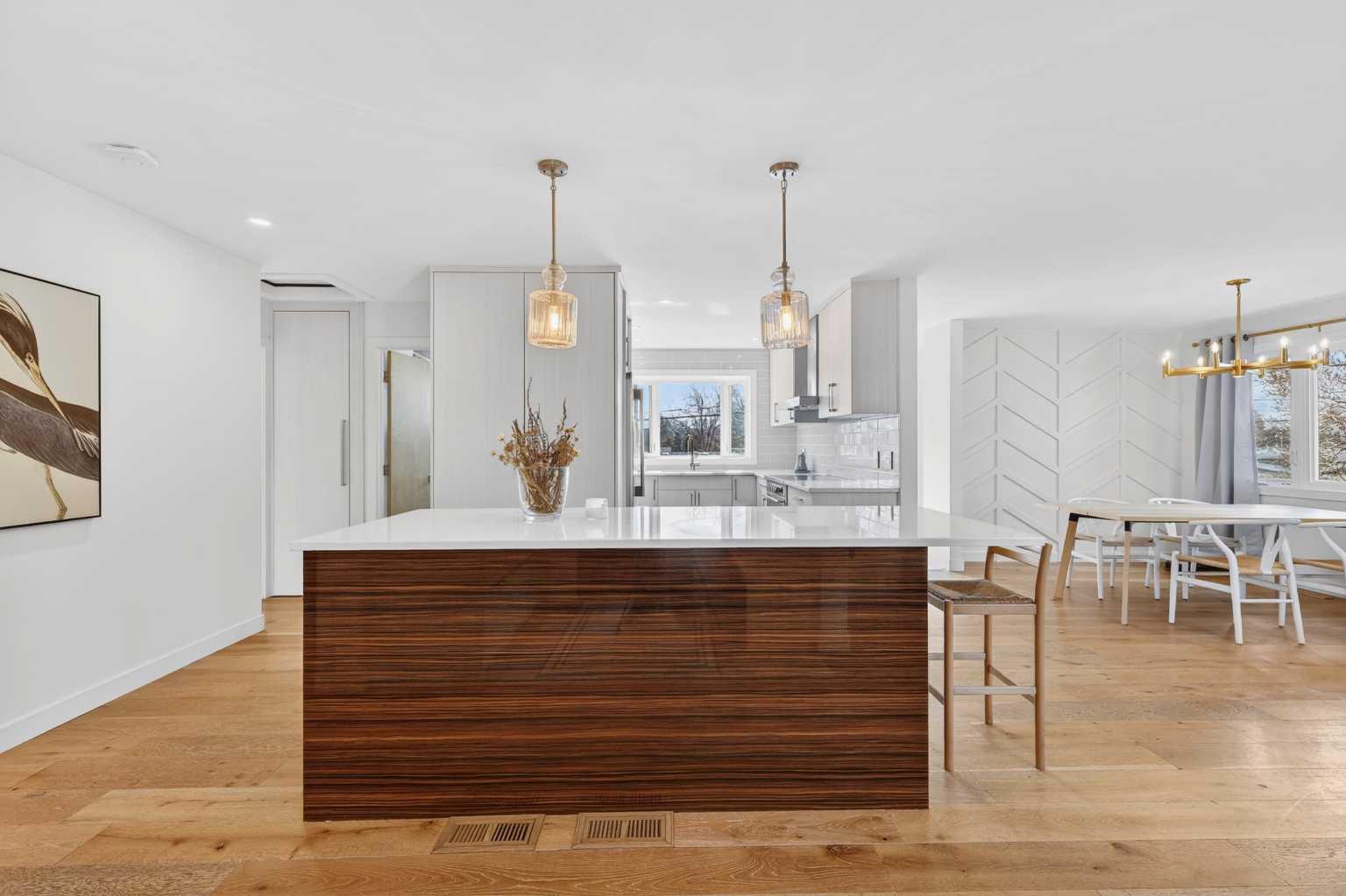 12 Glacier Drive SW