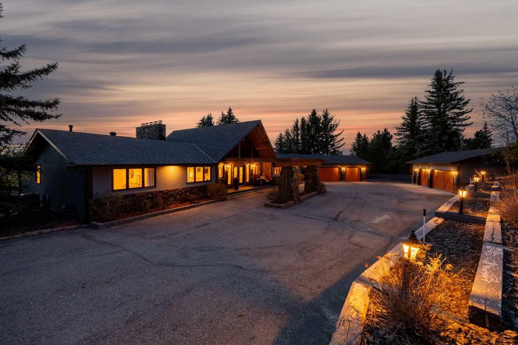 Photo of 188 Artists View Way W, Rural Rocky View County, AB T3Z 3N1 (MLS # A2309395)