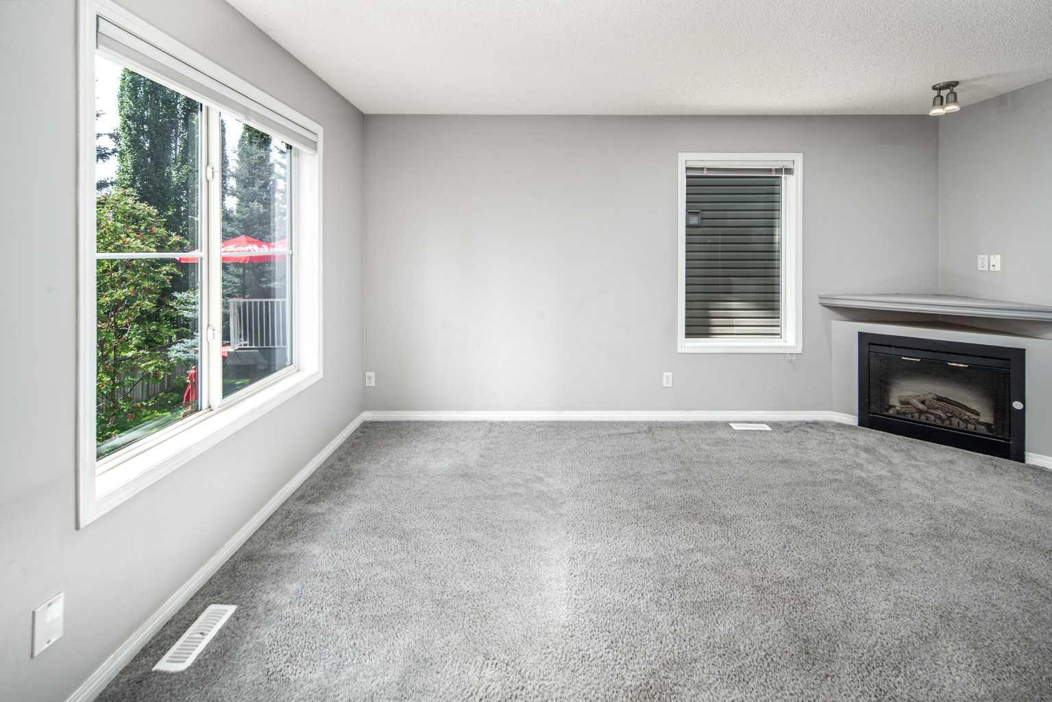 17 Hidden Creek Rise NW