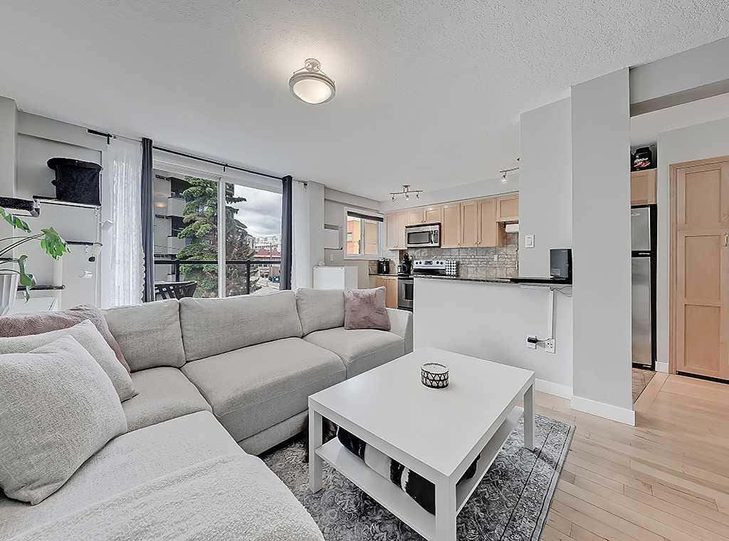 Photo of 1715 13 Street SW #10, Calgary, AB T2T 3P5 (MLS # A2320740)